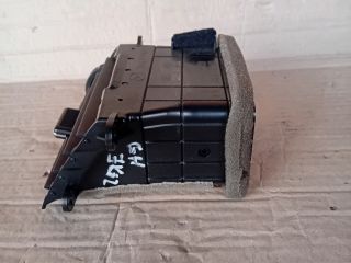 bontott MAZDA 6 Középső Jobb Szellőző