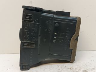 bontott MAZDA 6 Középső Jobb Szellőző