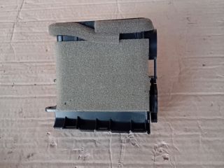 bontott MAZDA 6 Középső Jobb Szellőző