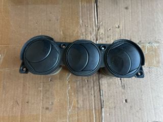 bontott MAZDA 6 Középső Szellőző