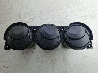 bontott MAZDA 6 Középső Szellőző