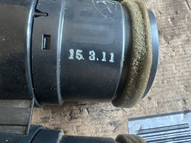 bontott MAZDA 6 Középső Szellőző