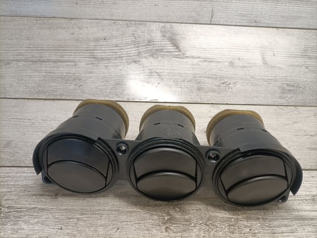 bontott MAZDA 6 Középső Szellőző