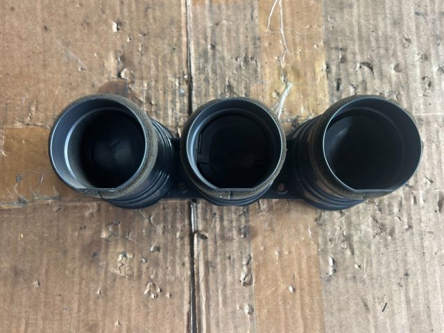 bontott MAZDA 6 Középső Szellőző