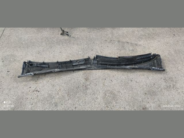 bontott MAZDA 6 Levélrács