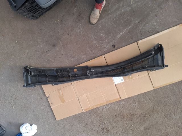 bontott MAZDA 6 Levélrács