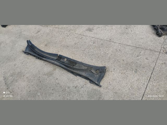 bontott MAZDA 6 Levélrács