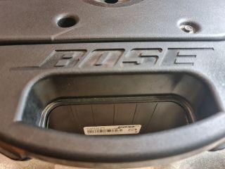 bontott MAZDA 6 Mélynyomó Hangszóró