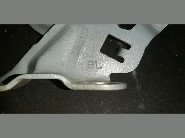 bontott MAZDA 6 Motorháztető Bal Zsanér