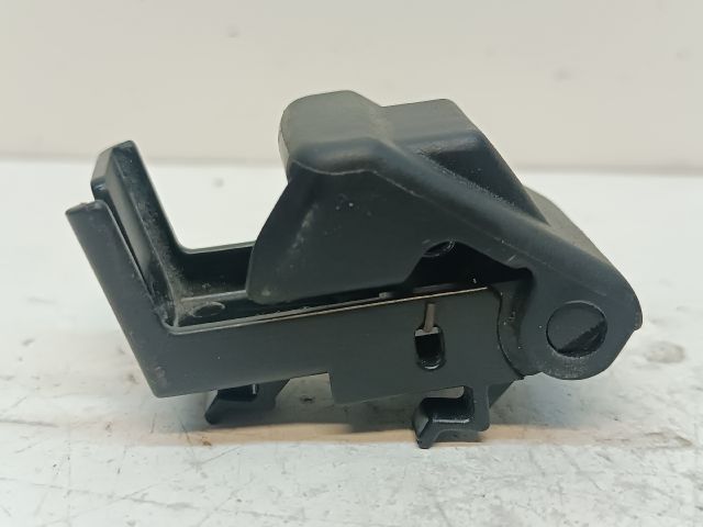 bontott MAZDA 6 Motorháztető Nyitó Kar / Gomb