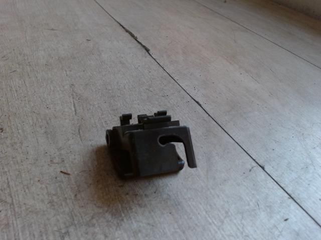 bontott MAZDA 6 Motorháztető Nyitó Kar / Gomb