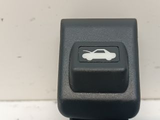 bontott MAZDA 6 Motorháztető Nyitó Kar / Gomb