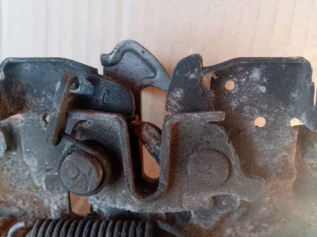 bontott MAZDA 6 Motorháztető Zárszerkezet