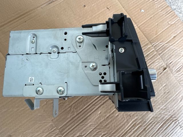 bontott MAZDA 6 Navigációs Fejegység