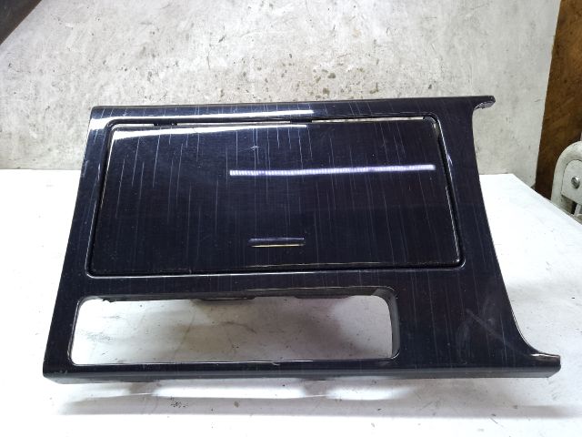 bontott MAZDA 6 Pohártartó