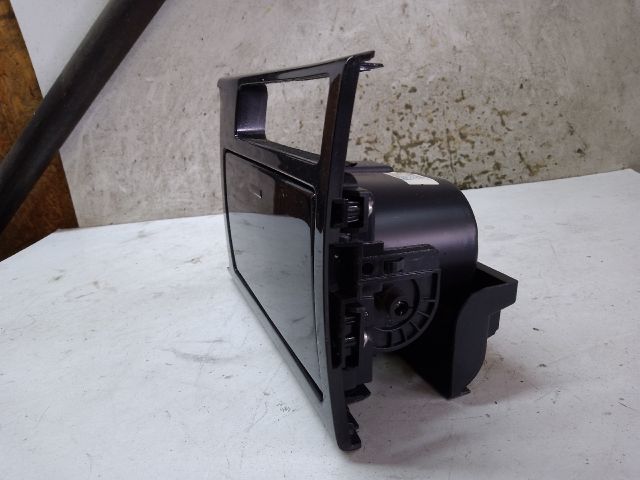 bontott MAZDA 6 Pohártartó