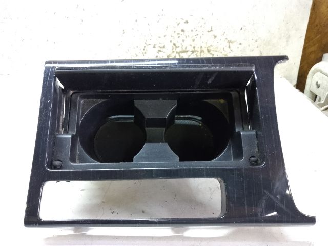 bontott MAZDA 6 Pohártartó