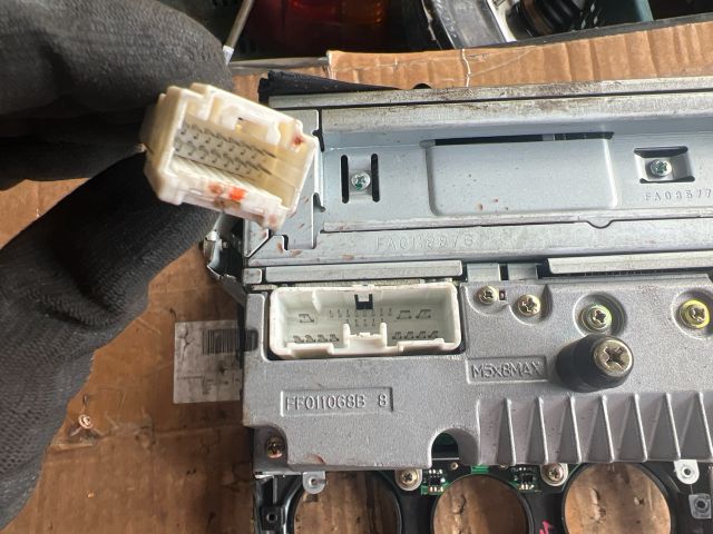 bontott MAZDA 6 Rádió / CD