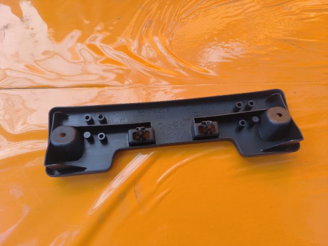 bontott MAZDA 6 Rendszámtábla Tartó