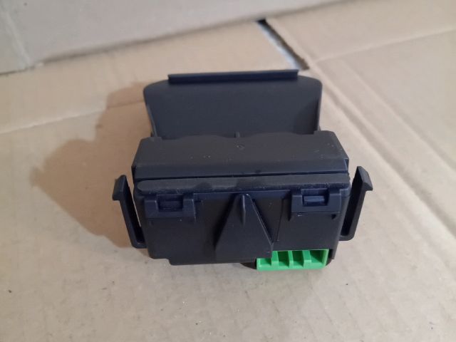 bontott MAZDA 6 Szélvédő Multifunkciós Kamera Vezérlő Panel