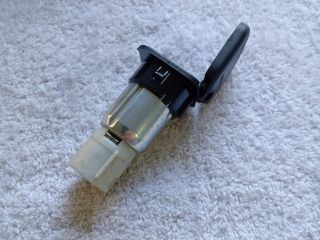 bontott MAZDA 6 Szivargyújtó Aljzat