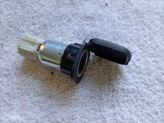 bontott MAZDA 6 Szivargyújtó Aljzat