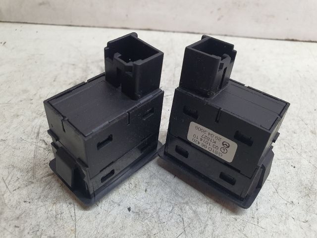 bontott MAZDA 6 Ülésfűtés Kapcsoló Pár