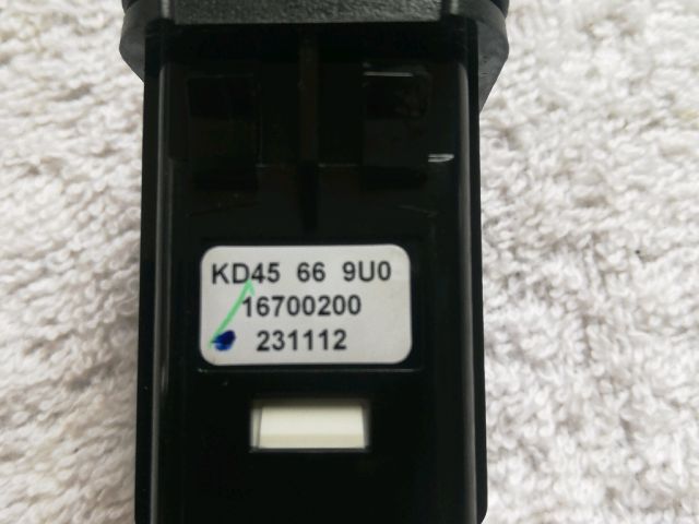 bontott MAZDA 6 USB Aljzat