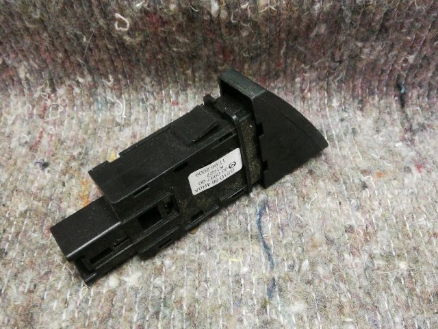 bontott MAZDA 6 Vészvillogó Kapcsoló