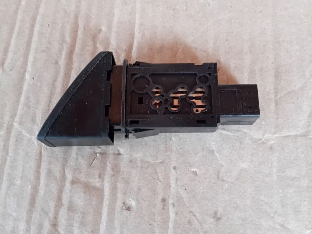 bontott MAZDA 6 Vészvillogó Kapcsoló