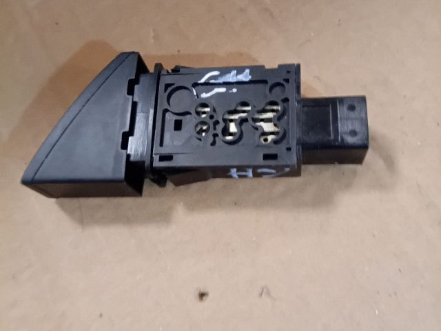 bontott MAZDA 6 Vészvillogó Kapcsoló