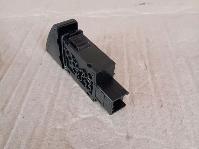 bontott MAZDA 6 Vészvillogó Kapcsoló