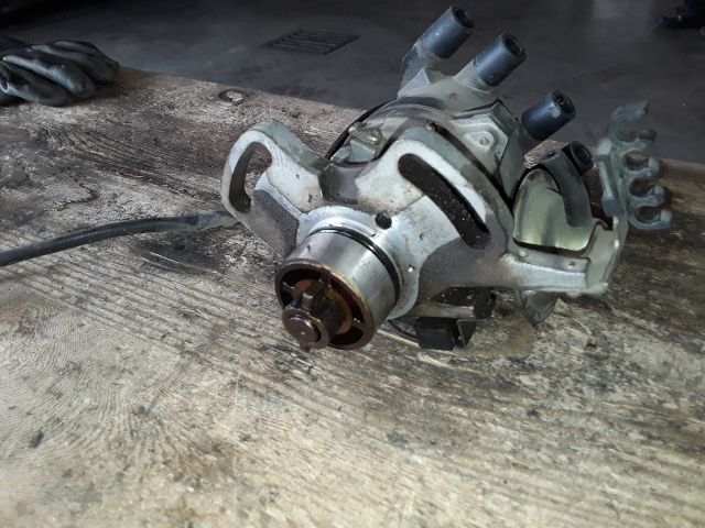 bontott MAZDA 626 Gyújtáselosztó