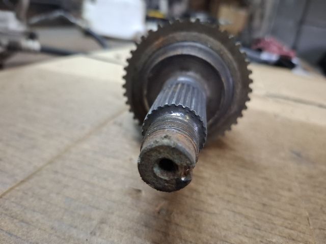 bontott MAZDA 626 Bal Féltengely