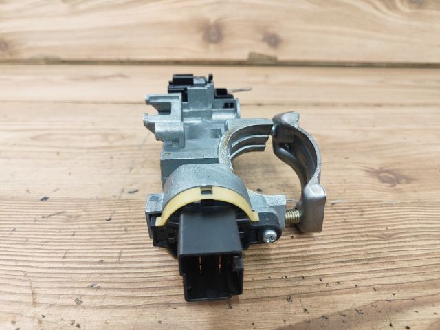 bontott MAZDA 626 Gyújtáskapcsoló Házzal