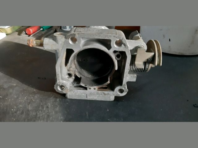 bontott MAZDA 626 Fojtószelep (Mechanikus)