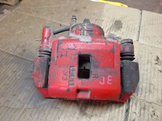 bontott MAZDA 626 Jobb első Féknyereg Munkahengerrel