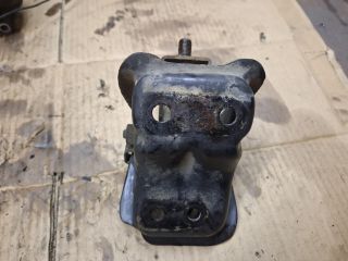 bontott MAZDA 626 Motor Tartó Bak (Fém)