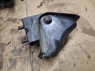 bontott MAZDA 626 Motor Tartó Bak (Fém)