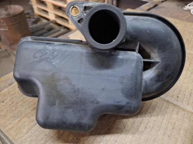 bontott MAZDA 626 Rezonátor