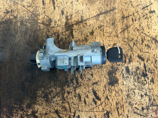 bontott MAZDA 626 Gyújtáskapcsoló