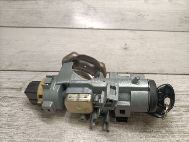 bontott MAZDA 626 Gyújtáskapcsoló