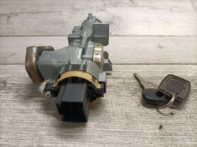 bontott MAZDA 626 Gyújtáskapcsoló