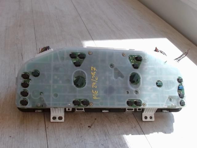 bontott MAZDA 626 Kilométeróra