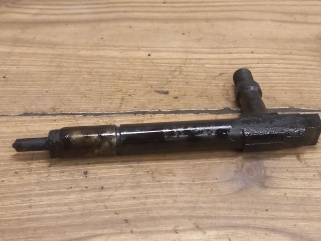 bontott MAZDA 626 Porlasztó (1 db)