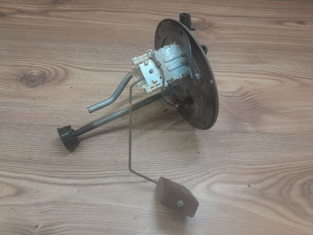 bontott MAZDA 626 Üzemanyagszint Jeladó