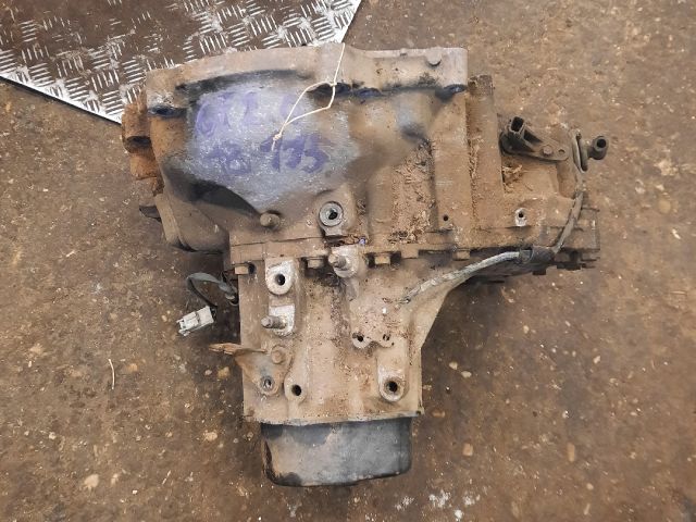 bontott MAZDA 626 Váltó (Mechanikus)