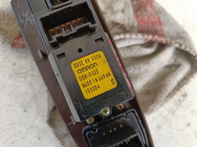 bontott MAZDA 626 Ablakemelő Kapcsoló Négyes / Kettes