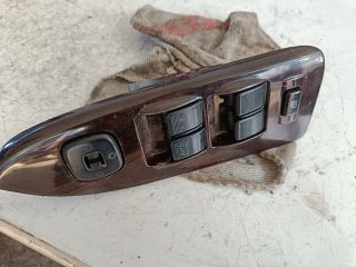 bontott MAZDA 626 Ablakemelő Kapcsoló Négyes / Kettes