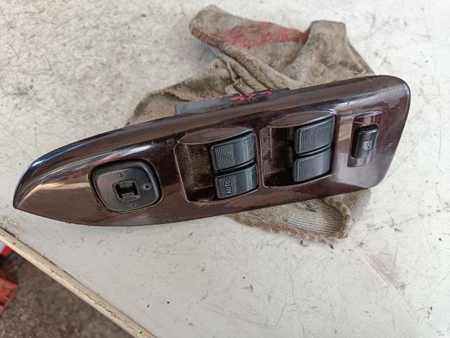 bontott MAZDA 626 Ablakemelő Kapcsoló Négyes / Kettes